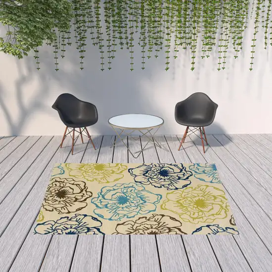 6' X 9' Ivory Floral Stain Resistant Indoor Outdoor Area Rug Photo 2