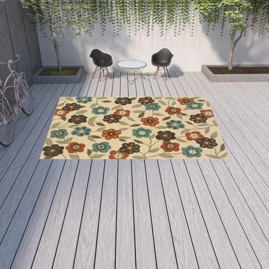 9' X 13' Ivory Floral Stain Resistant Indoor Outdoor Area Rug Photo 2