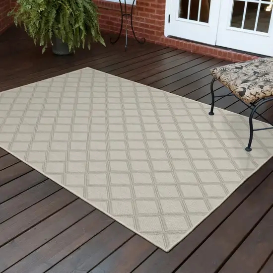 6' X 9' Ivory Geometric Stain Resistant Indoor Outdoor Area Rug Photo 8