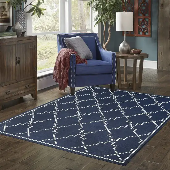 3' X 5' Navy Geometric Stain Resistant Indoor Outdoor Area Rug Photo 9