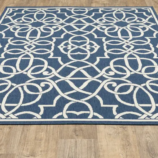 6' X 9' Navy Geometric Stain Resistant Indoor Outdoor Area Rug Photo 9