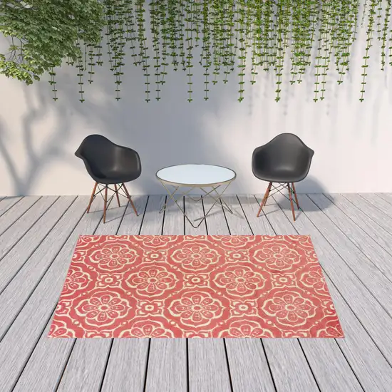 6' X 9' Pink Floral Stain Resistant Indoor Outdoor Area Rug Photo 2