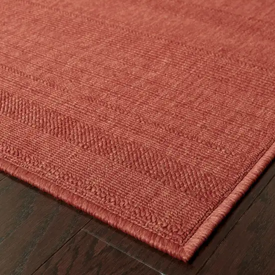 8' X 11' Red Stain Resistant Indoor Outdoor Area Rug Photo 3