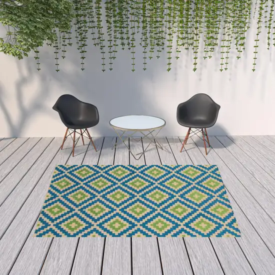 6' X 9' Sand Geometric Stain Resistant Indoor Outdoor Area Rug Photo 2