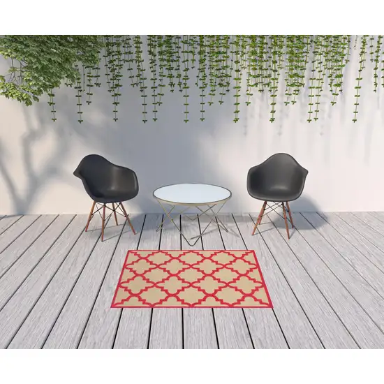 4' X 6' Sand Geometric Stain Resistant Indoor Outdoor Area Rug Photo 2