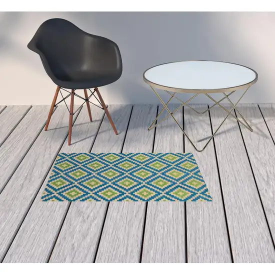 2' X 4' Sand Geometric Stain Resistant Indoor Outdoor Area Rug Photo 2