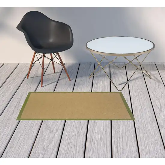 2' X 3' Stain Resistant Indoor Outdoor Area Rug Photo 2