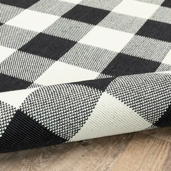 4'x6' Black and Ivory Gingham Indoor Outdoor Area Rug Photo 6