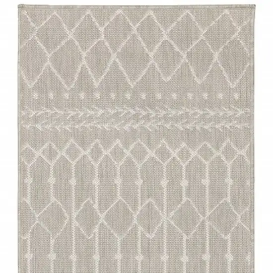 2'x7' Gray and Ivory Geometric Indoor Outdoor Runner Rug Photo 10