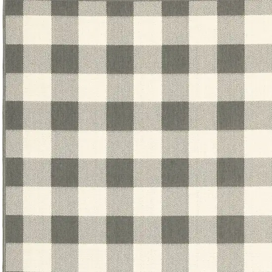 5'x8' Gray and Ivory Gingham Indoor Outdoor Area Rug Photo 5