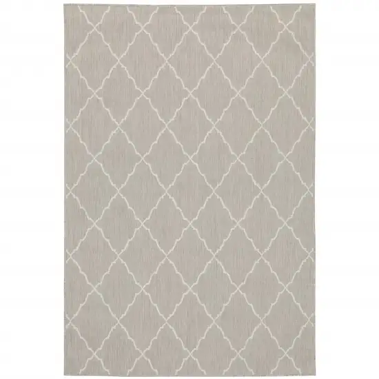 10'x13' Gray and Ivory Trellis Indoor Outdoor Area Rug Photo 10