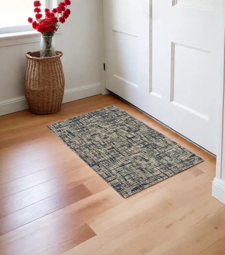 2'x3' Gray and Navy Abstract Scatter Rug Photo 4