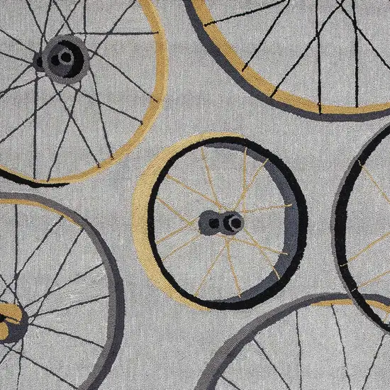 8'x10' Grey Hand Hooked Wheels Indoor Area Rug Photo 2