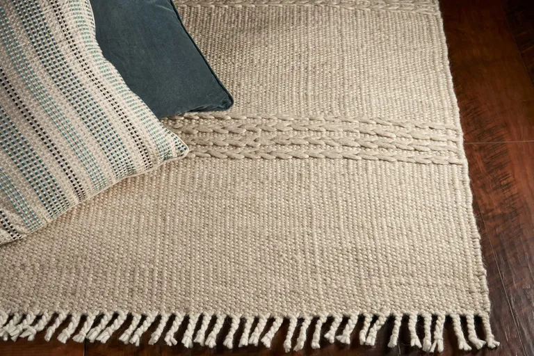 Beige Chain Stitch Hand Woven Wool Indoor Area Rug Photo 4