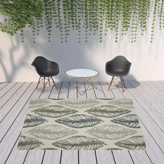 Beige Floral Stain Resistant Indoor Outdoor Area Rug Photo 2