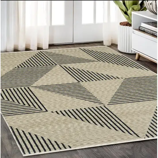 Beige Geometric Area Rug With Fringe Photo 1