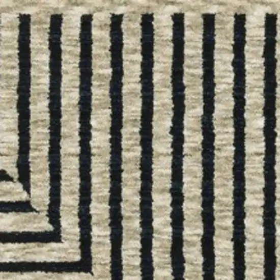 Beige Geometric Area Rug With Fringe Photo 4