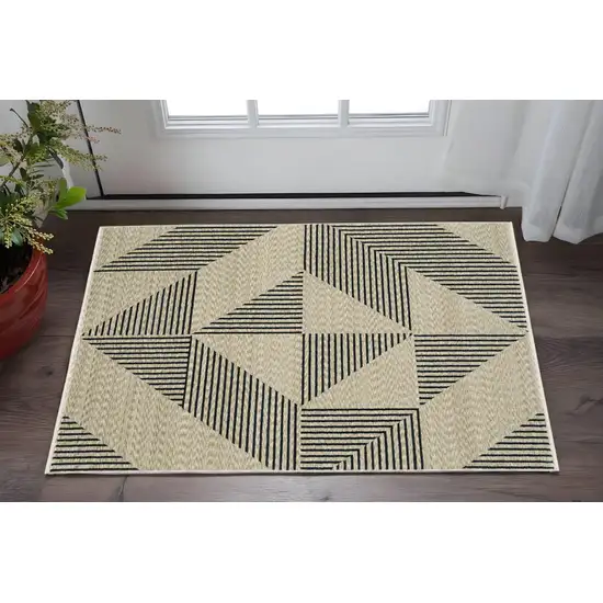 Beige Geometric Area Rug With Fringe Photo 1