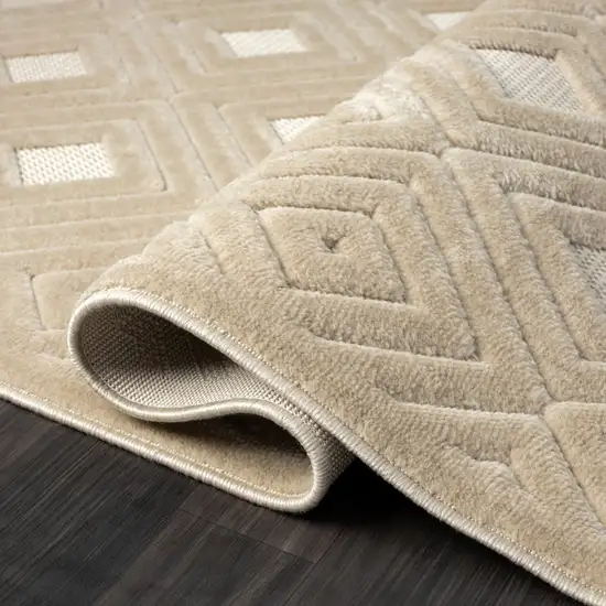 Beige Geometric Area Rug Photo 4