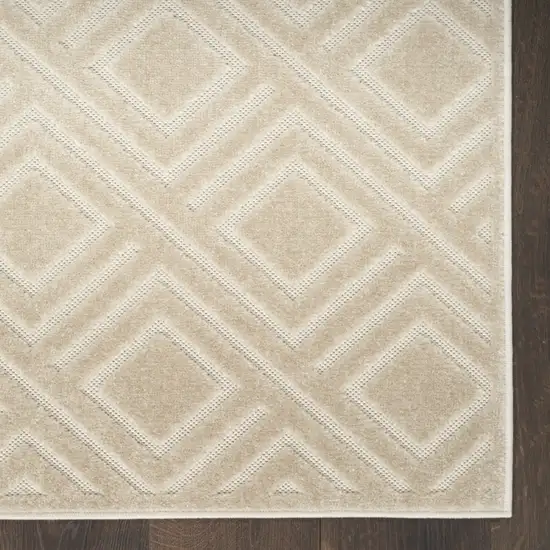 Beige Geometric Area Rug Photo 6