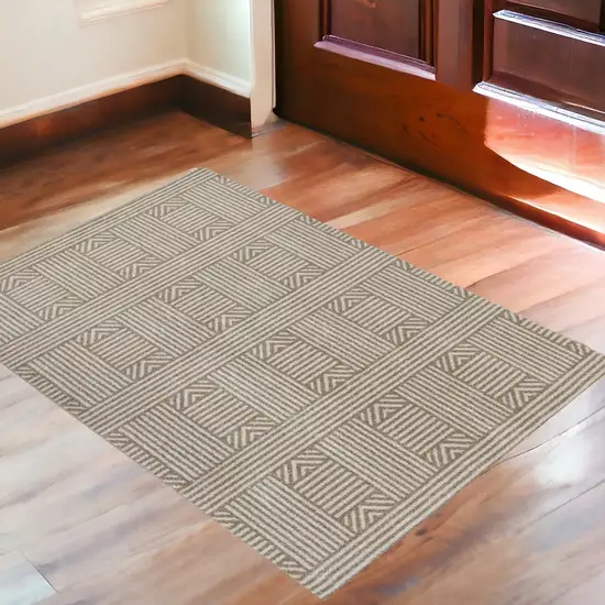 Beige Geometric Lines Uv Treated Accent Rug Photo 1