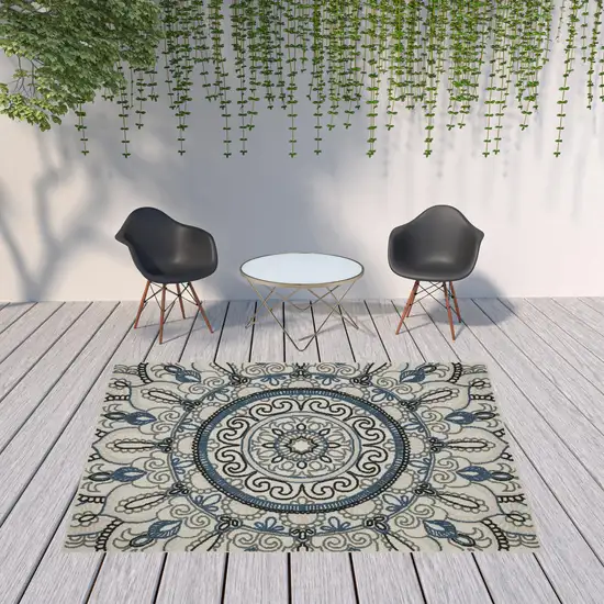 Beige Geometric Stain Resistant Indoor Outdoor Area Rug Photo 2