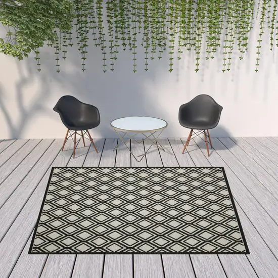 Beige Geometric Stain Resistant Indoor Outdoor Area Rug Photo 2