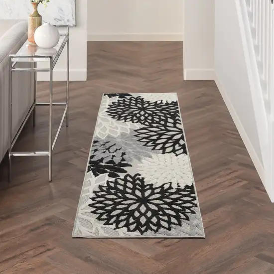 Black And White Floral Non Skid Indoor Outdoor Runner Rug Photo 9