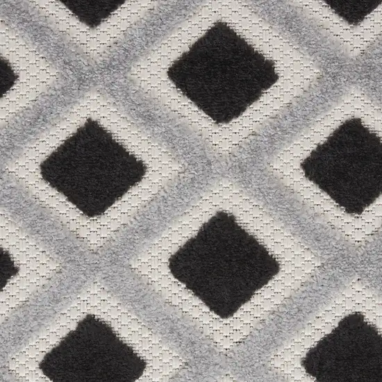 Black And White Round Gingham Non Skid Indoor Outdoor Area Rug Photo 6