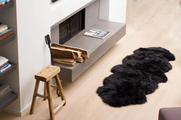 Black Double Sheepskin - Area Rug Photo 3