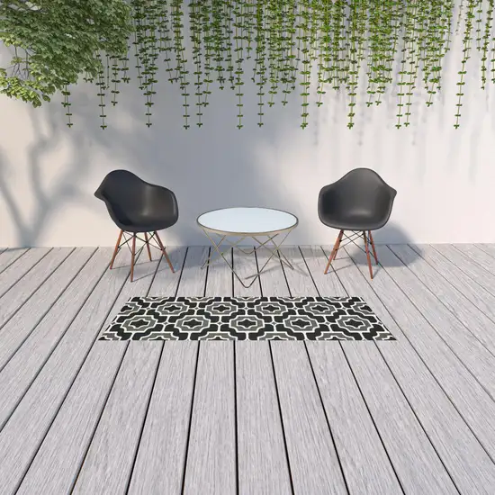 Black Geometric Stain Resistant Indoor Outdoor Area Rug Photo 2