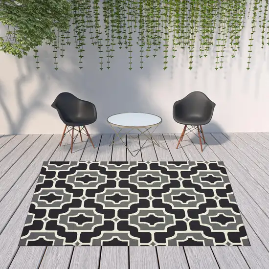 Black Geometric Stain Resistant Indoor Outdoor Area Rug Photo 2