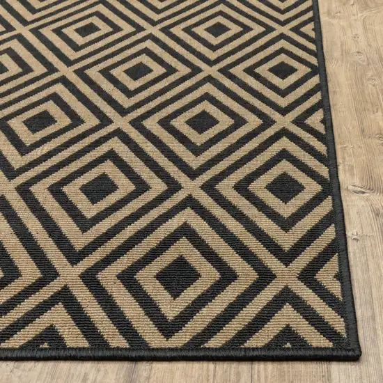 Black Geometric Stain Resistant Indoor Outdoor Area Rug Photo 5