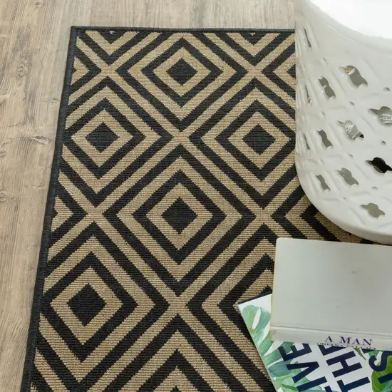 Black Geometric Stain Resistant Indoor Outdoor Area Rug Photo 7