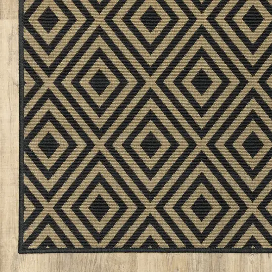 Black Geometric Stain Resistant Indoor Outdoor Area Rug Photo 9