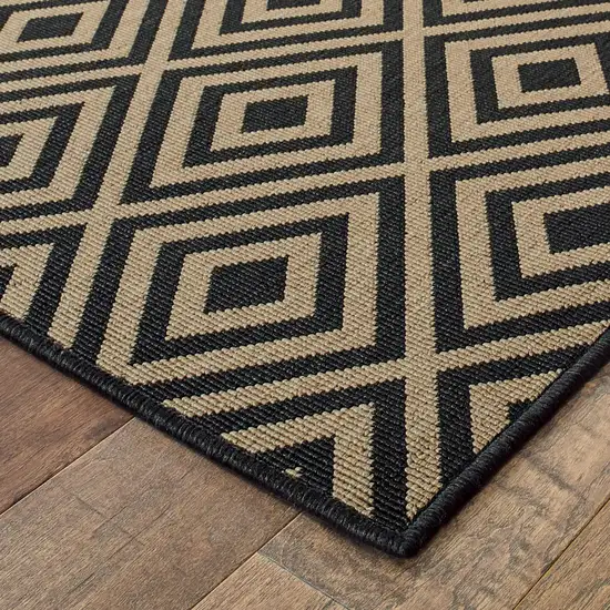 Black Geometric Stain Resistant Indoor Outdoor Area Rug Photo 6