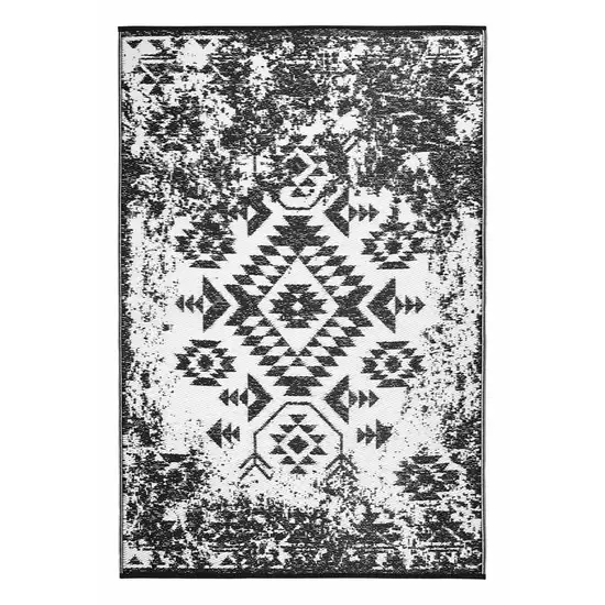 Black Indoor Outdoor Area Rug Photo 2