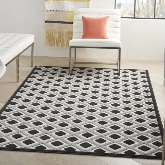 Black And White Geometric Indoor Outdoor Area Rug Photo 6