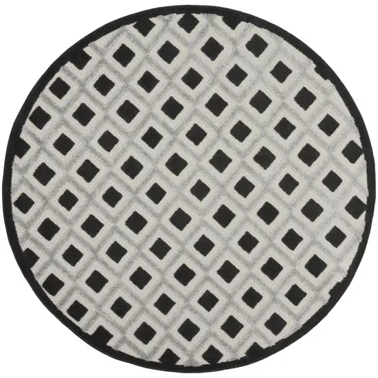 Black And White Round Geometric Indoor Outdoor Area Rug Photo 3