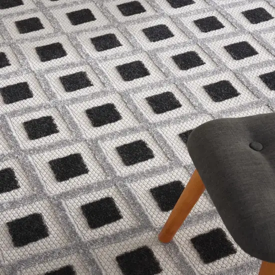 Black White Gray Indoor Outdoor Area Rug Photo 5