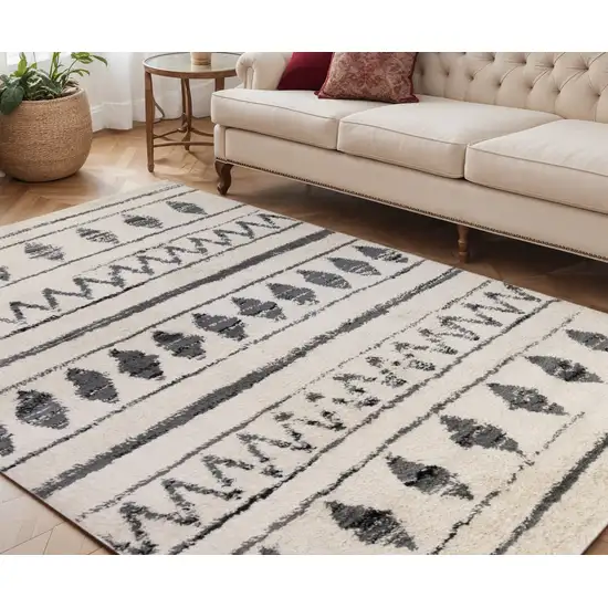 Black and Off White Geometric Shag Area Rug Photo 1