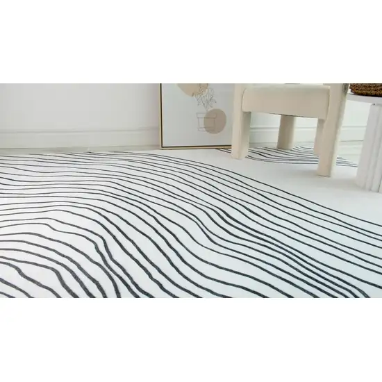 Black and White Abstract Area Rug Photo 5