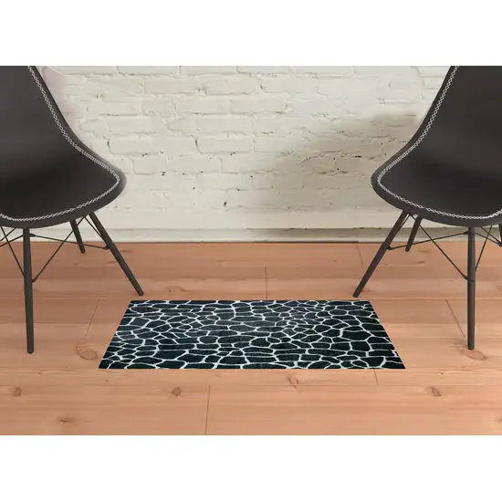 Black and White Croc Print Shag Handmade Non Skid Area Rug Photo 2