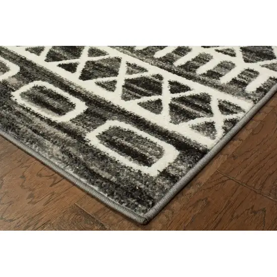 Black and White Geometric Area Rug Photo 3