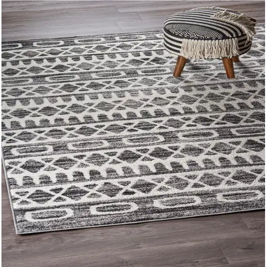 Black and White Geometric Area Rug Photo 9