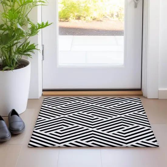 Black and White Geometric Washable Non Skid Indoor Outdoor Area Rug Photo 8