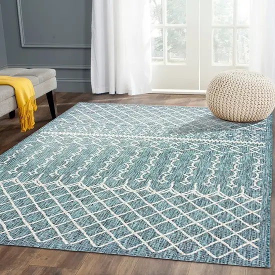 Blue Array Indoor Outdoor Area Rug Photo 8