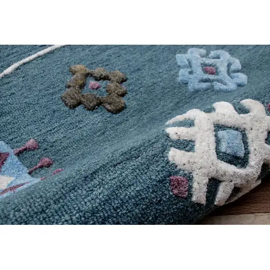 Blue Bordered Motif Area Rug Photo 5