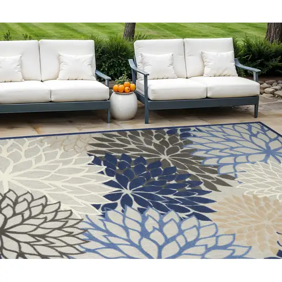 Blue Floral Power Loom Area Rug Photo 1