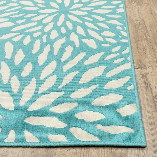 Blue Floral Stain Resistant Indoor Outdoor Area Rug Photo 6